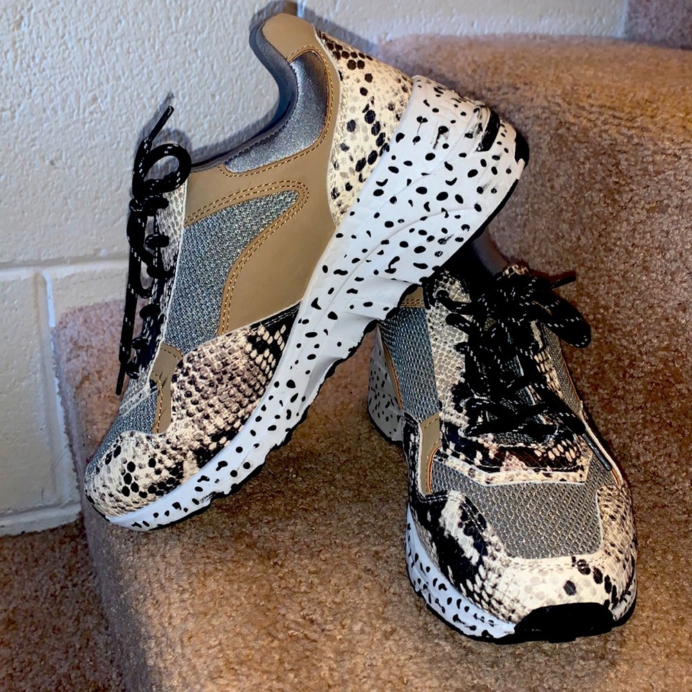 STEVEN MADDEN snake 🐍 prints casual wedge sneakers